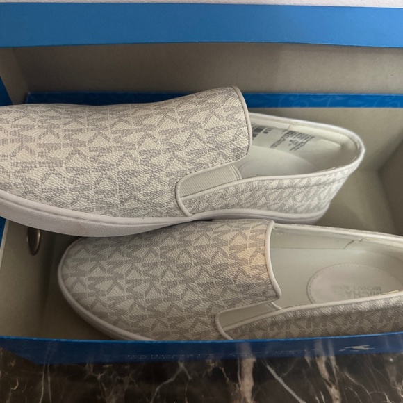 Michael Kors Slip On Shoes - Picture 1 of 1